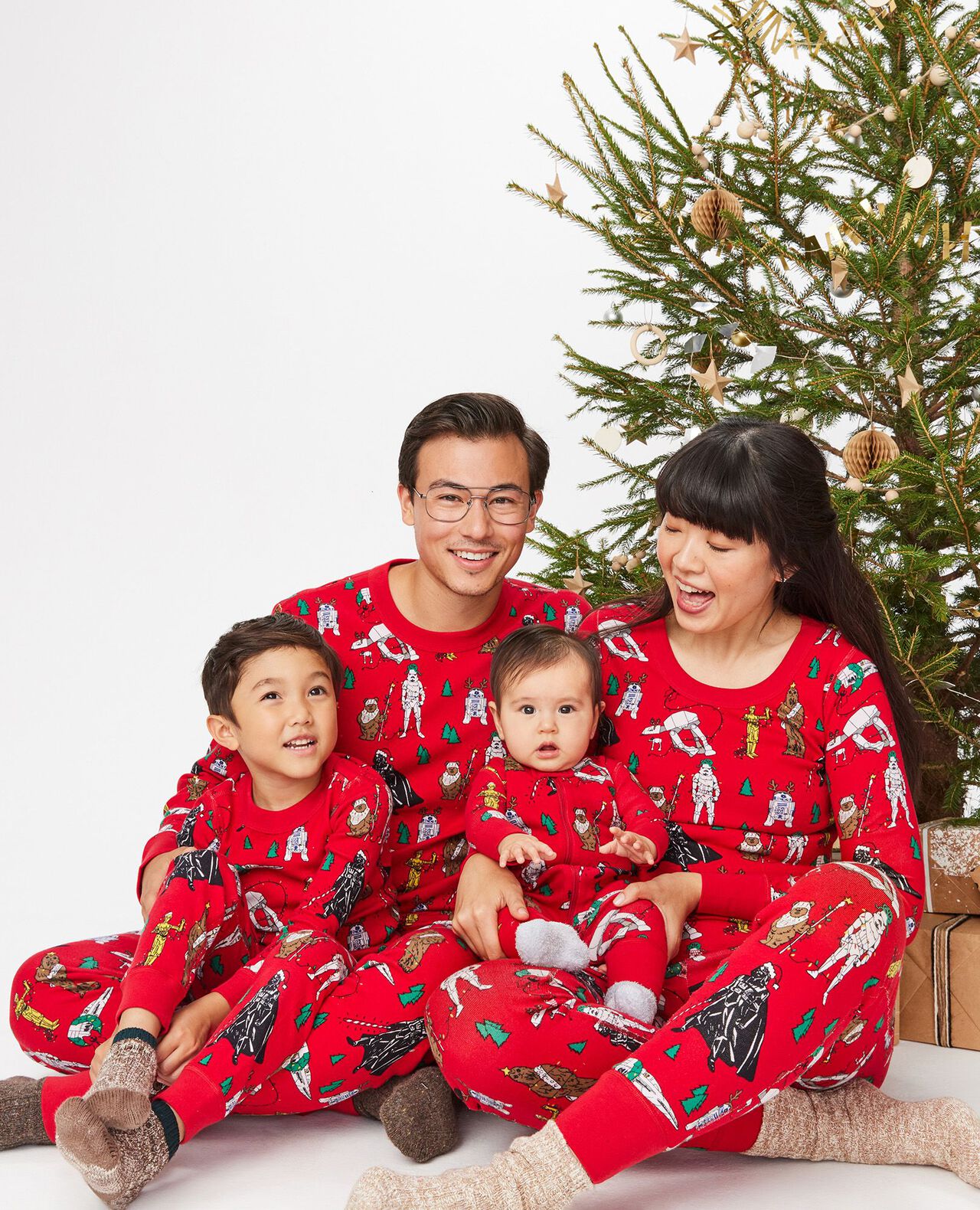 Women's STAR WARS™ Holiday HannaJams™ Pajama Top - Image 3