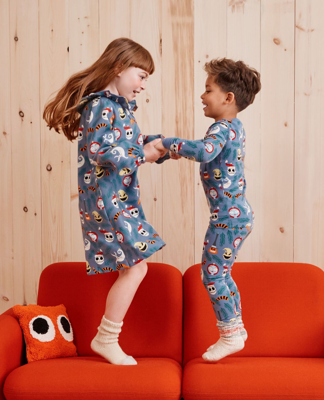 Disney Tim Burton's The Nightmare Before Christmas HannaSoft™ Stretch Pajama Set - Image 4