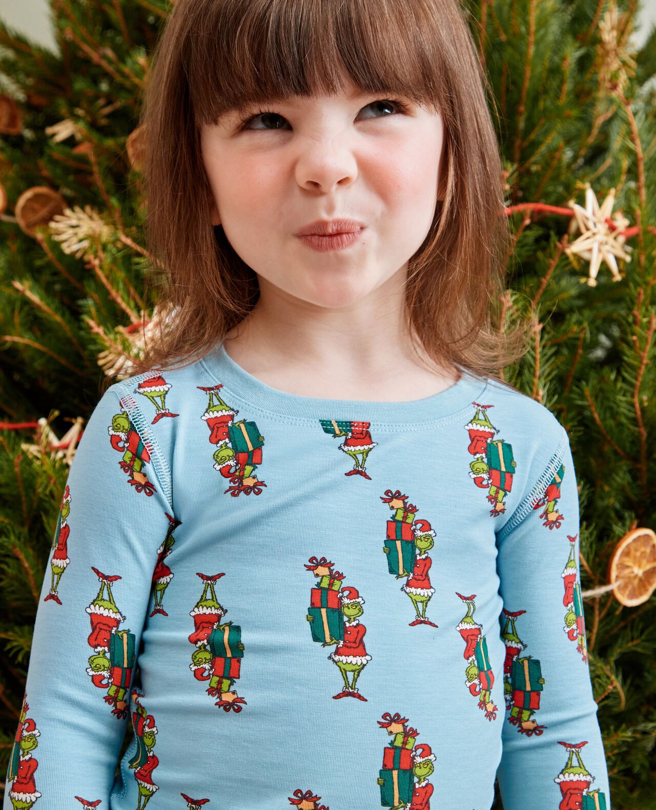 Dr. Seuss Grinch HannaSoft™ Stretch Pajama Set