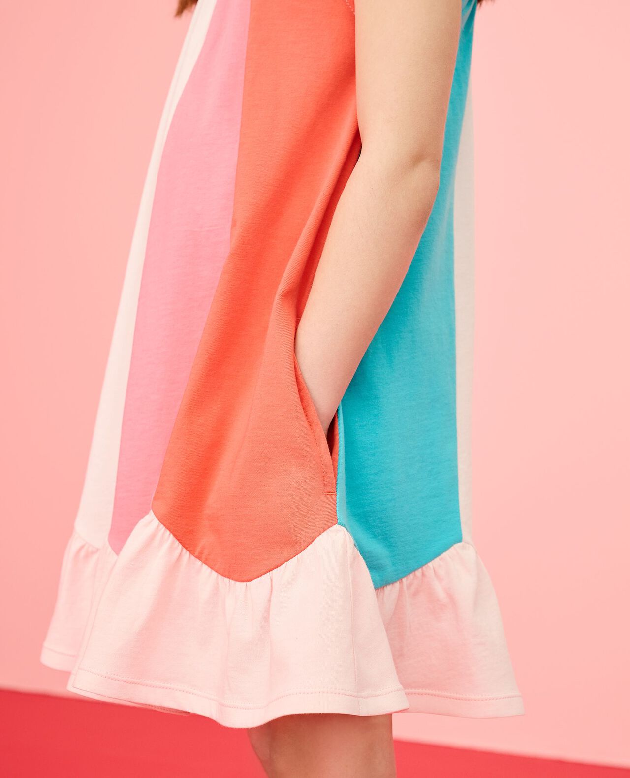 Sleeveless Colorblock Swing Dress with Pockets - Image 5