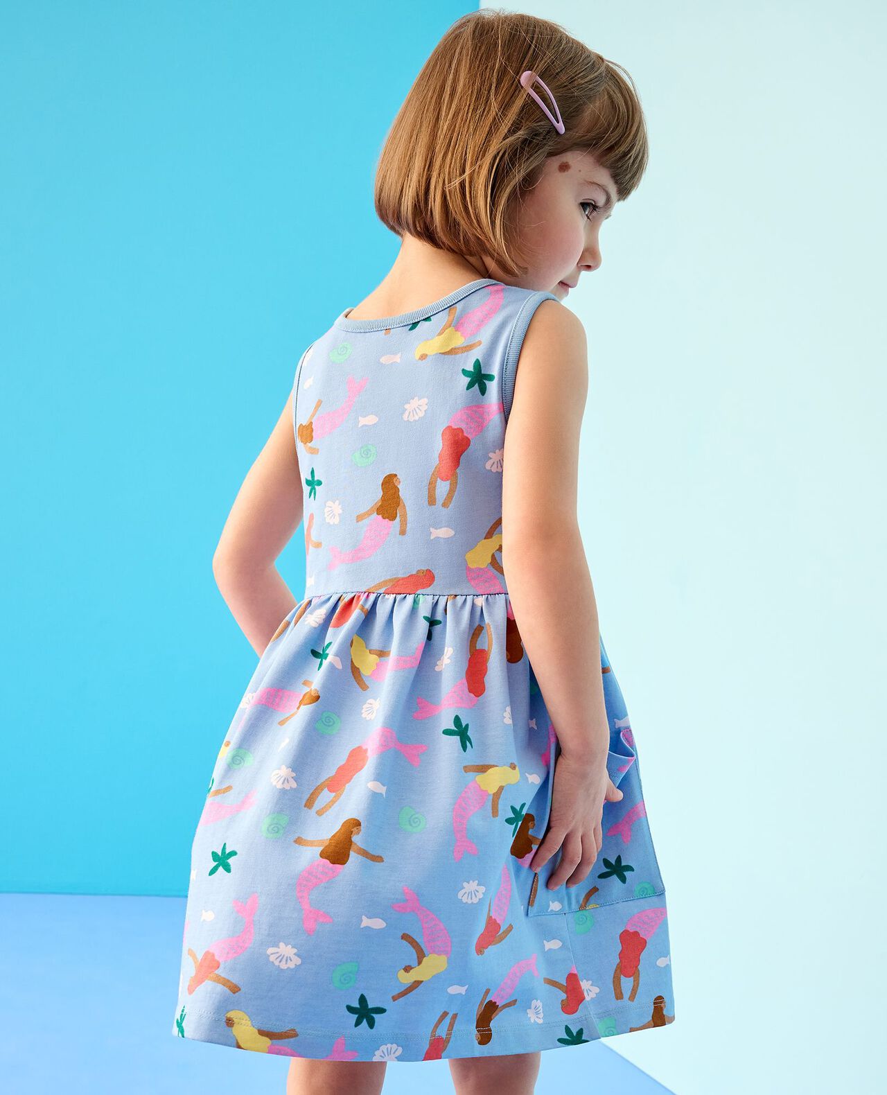 Sleeveless Playground Dress with Pockets - Image 4