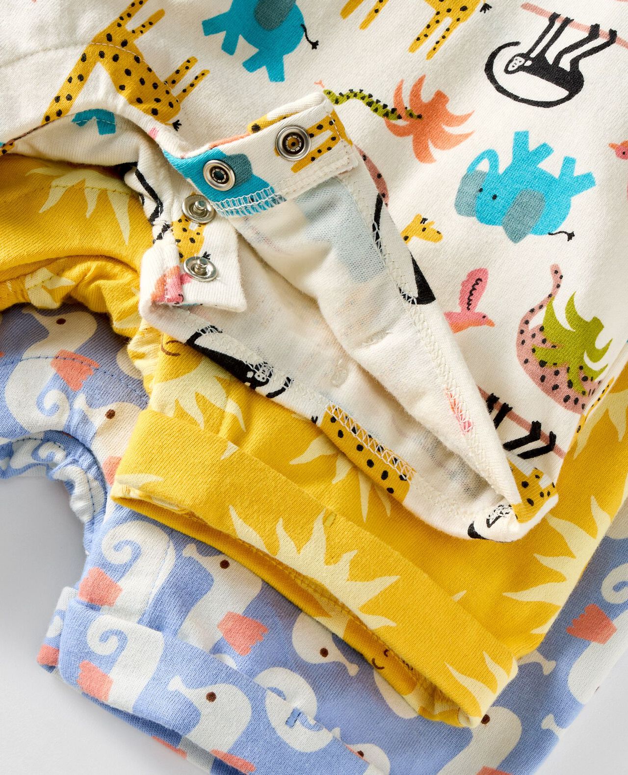 Baby Classic Fit T-Shirt & Shortalls Set - Image 3